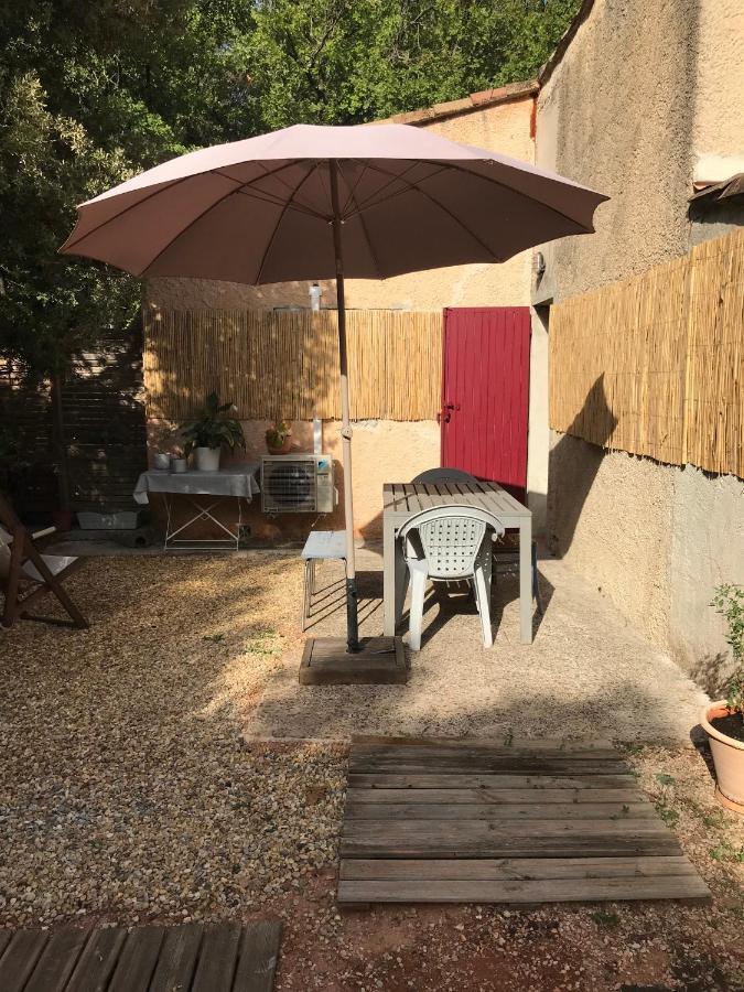 Source D'Harmonie L'Ecureuil Terres Rouges La Rocaille L'Olivier Διαμέρισμα Meyreuil Εξωτερικό φωτογραφία